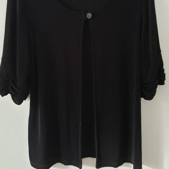 Vintage Cold Water Creek sleek design cardigan. - Picture 3 of 3